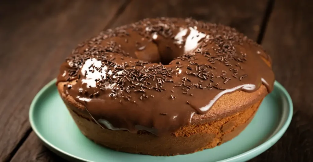 Bolo de Cappuccino com cobertura
