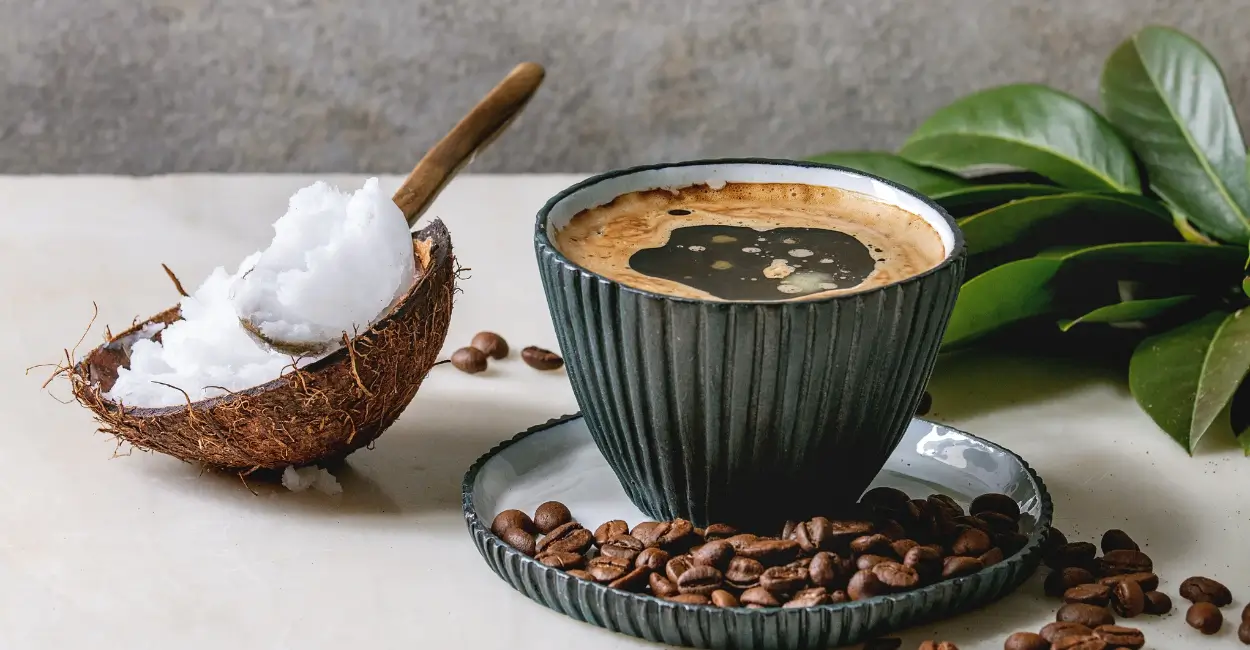 Café com óleo de coco
