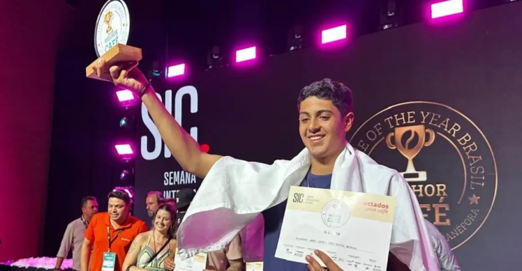 Garoto mineiro leva prêmio mais cobiçado da COY 2025